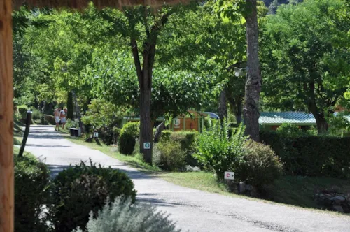 Stellplatz - Stellplatz - image n°1 - CAMPING ISERAND CALME et NATURE***