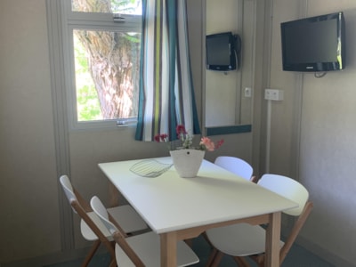Cabin No. 4 Albizia, 28 m², fully equipped, optional TV, optional air conditioning