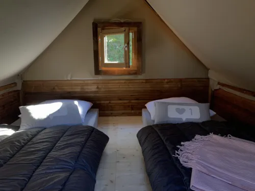 Location - Cabane Sur Pilotis Forêt (N°11) - image n°7 - CAMPING ISERAND CALME et NATURE***