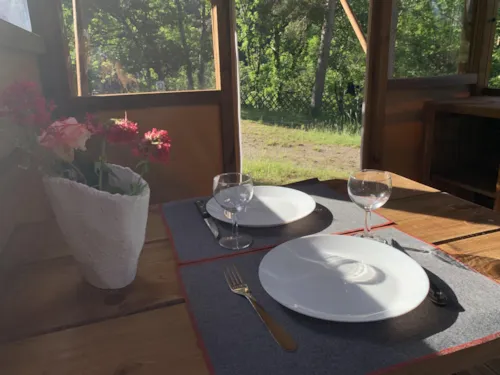 Location - Cabane Sur Pilotis Forêt (N°11) - image n°5 - CAMPING ISERAND CALME et NATURE***