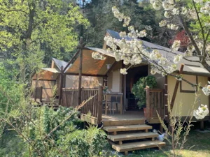 Locatif - Chalet n°6 Lodge 31 m² semi confort (V) - CAMPING ISERAND CALME et NATURE***
