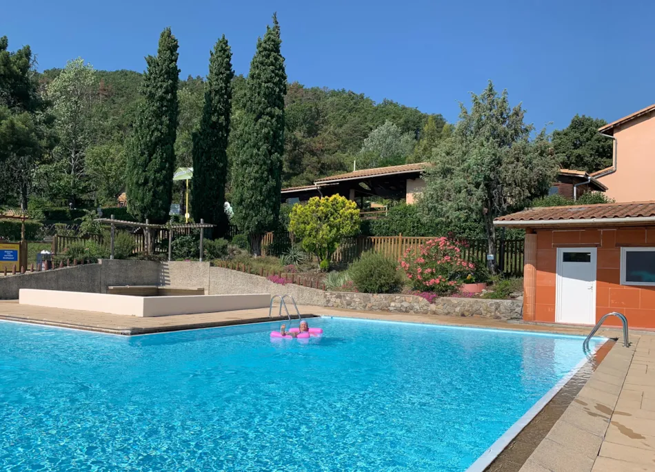 CAMPING ISERAND CALME et NATURE***