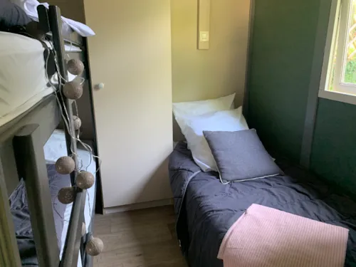 Location - Chalet N°2 Ter Club 33 M2 Tout Confort Avec Tv Climatisation En Option - image n°4 - CAMPING ISERAND CALME et NATURE***