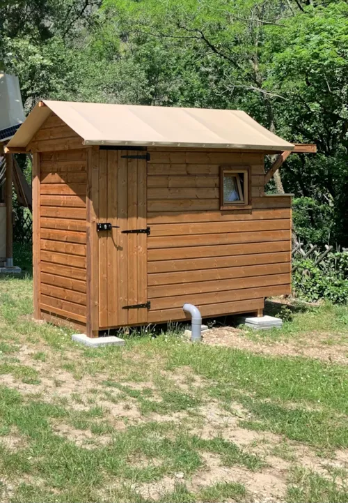 Location - Toile Et Bois N°7 Ecureuil 29 M² Semi Confort - image n°8 - CAMPING ISERAND CALME et NATURE***