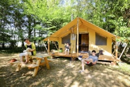 Huuraccommodatie(s) - Trappeur Tent - Village Huttopia Lac de Rillé