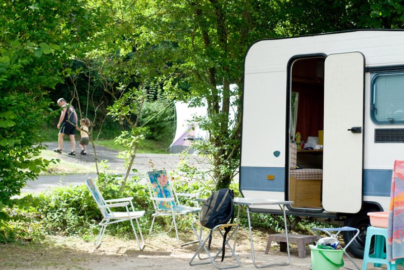 Emplacement - Emplacement Camping Confort - Camping Huttopia Royat