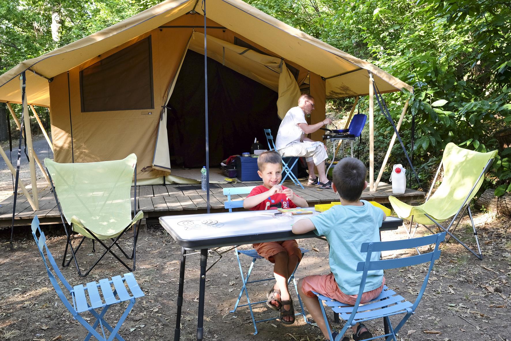 Location - Tente Toile & Bois Classic Iv - Camping Huttopia Royat