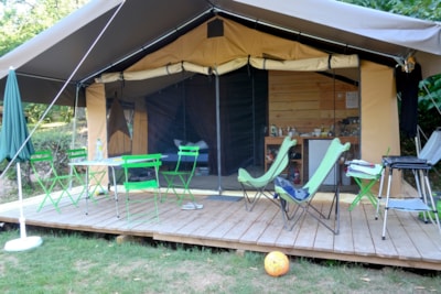 Sweet Wood & Canvas tent +