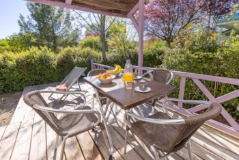 Mietunterkunft - Chalet Confort Compact - 2 Schlafzimmer - Camping Les Routes de Provence