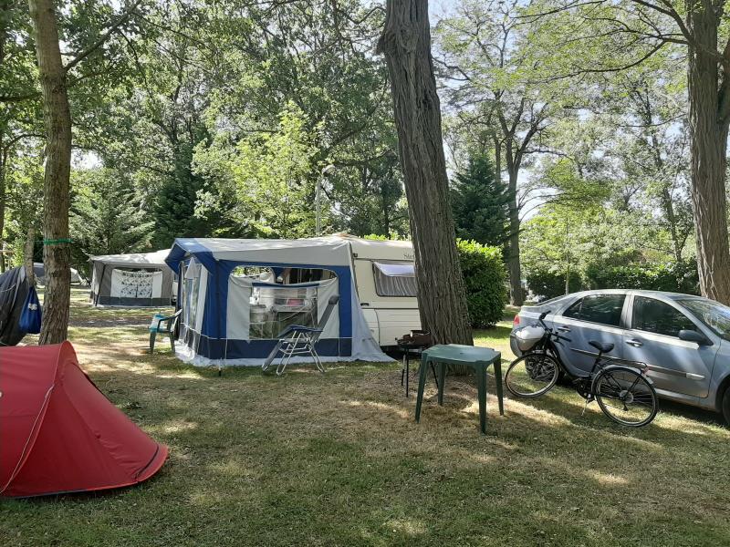Forfait emplacement  + 1 véhicule