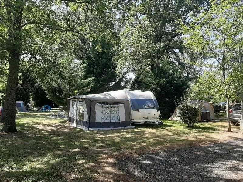 Forfait Emplacement  + 1 Véhicule