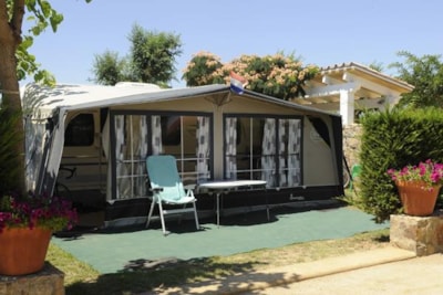 Pitch : car + tent or caravan + electricity — 3