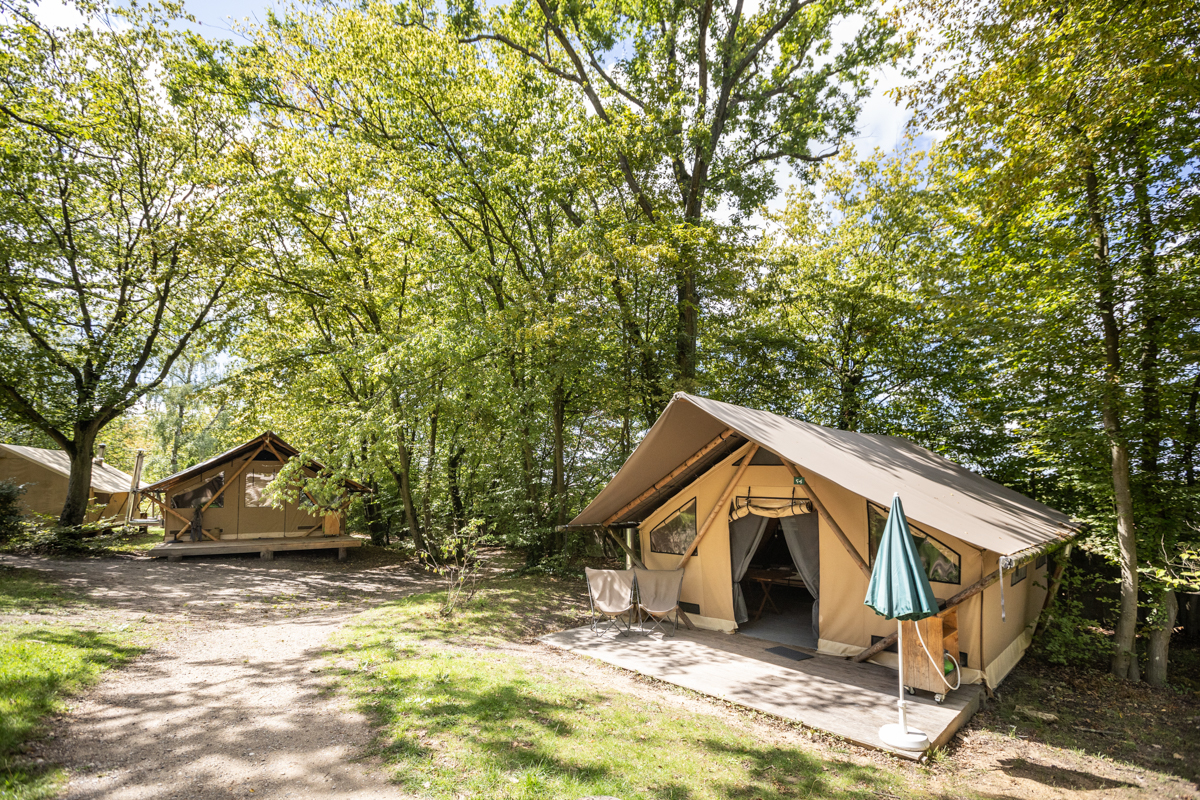 Location - Tente Trappeur Ii - Camping Huttopia Versailles