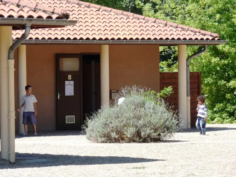 Base de Loisirs - Camping du Lac Cormoranche