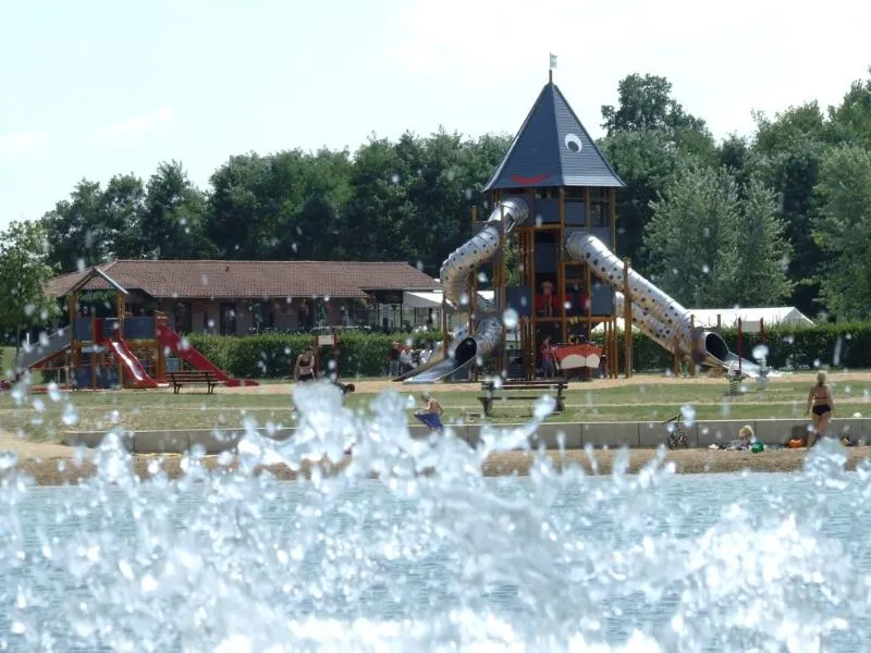 Base de Loisirs - Camping du Lac Cormoranche