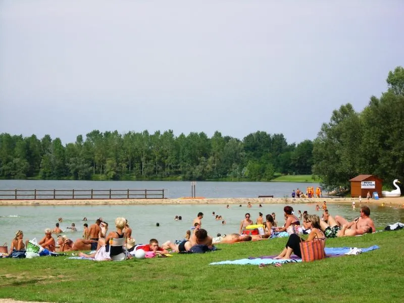 Base de Loisirs - Camping du Lac Cormoranche