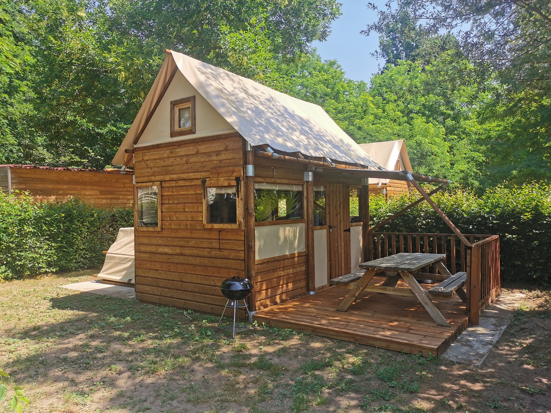 Accommodation - Tente Lodge Pour Cyclistes, Randonneurs - Base de Loisirs - Camping du Lac Cormoranche