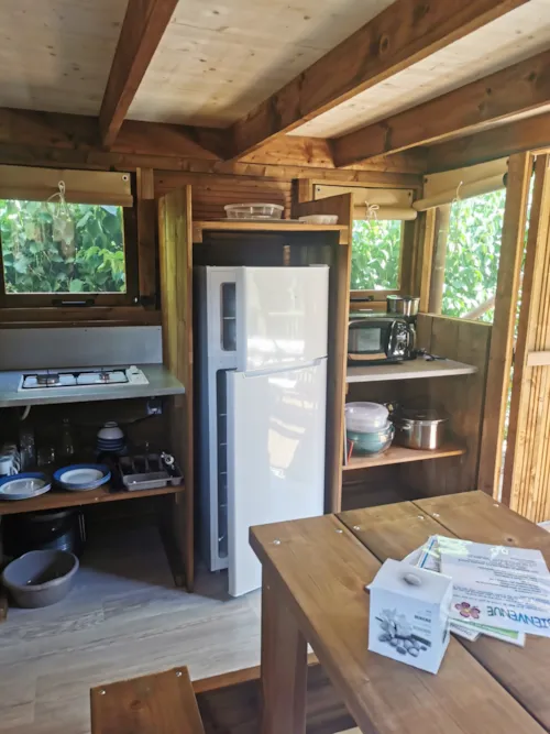 Accommodation - Tente Lodge Pour Cyclistes, Randonneurs - image n°7 - Base de Loisirs - Camping du Lac Cormoranche