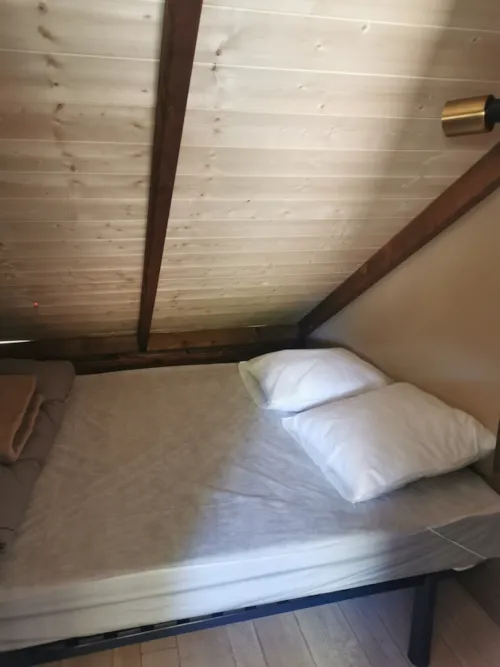 Accommodation - Tente Lodge Pour Cyclistes, Randonneurs - image n°4 - Base de Loisirs - Camping du Lac Cormoranche