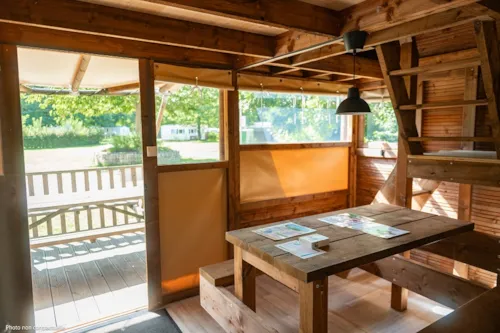 Accommodation - Tente Lodge Pour Cyclistes, Randonneurs - image n°6 - Base de Loisirs - Camping du Lac Cormoranche