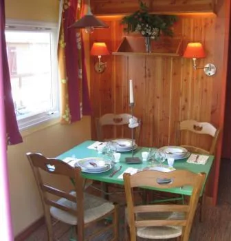 Accommodation - Gipsycar - image n°2 - Capfun - Camping Le Sagittaire
