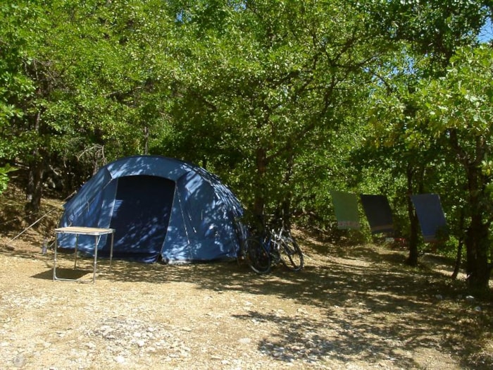 Emplacement Camping Tente Sans Électricité