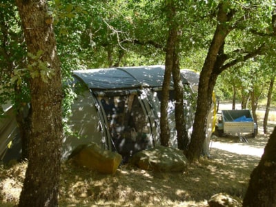 Pitch car tent/caravan + electricity