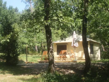 Huuraccommodatie(s) - Gemeubileerde Tent Mayotte - Centre Naturiste Le Fiscalou
