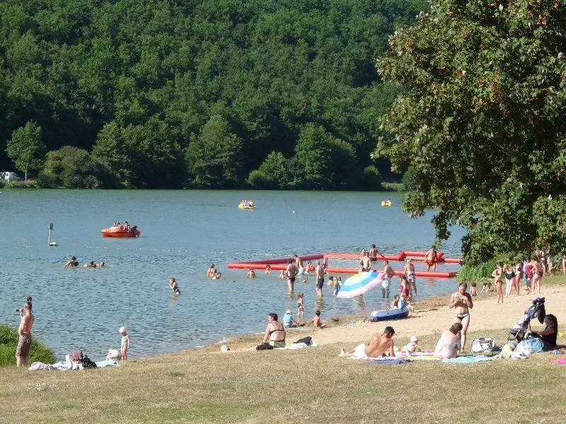 Camping Les Coteaux du Lac