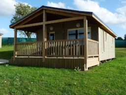 Mietunterkunft - Chalet 35M² (3 Zimmer) + Überdachte Terrasse - Camping Les Coteaux du Lac