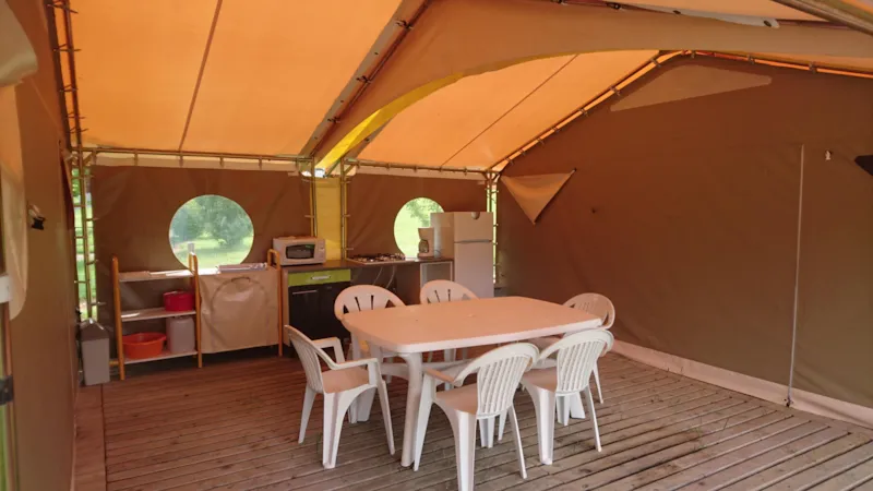 Bungalow Toilé Meublé 10 Pers. Canada Xxl 64M² (5 Chambres) Avec Terrasse Couverte