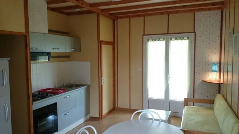 Chalet 35M² (2 Chambres) Terrasse Couverte - Le Parc Des Coteaux 800M Du Camping