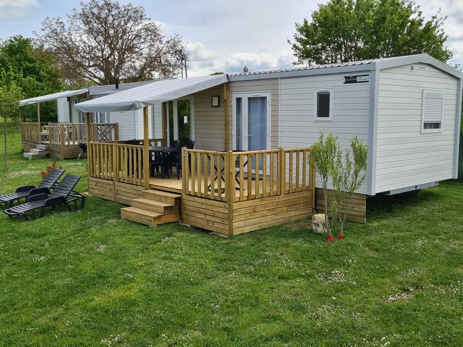 Mobil-home Sirius 30m² 2 chambres + terrasse 1/2 couverte