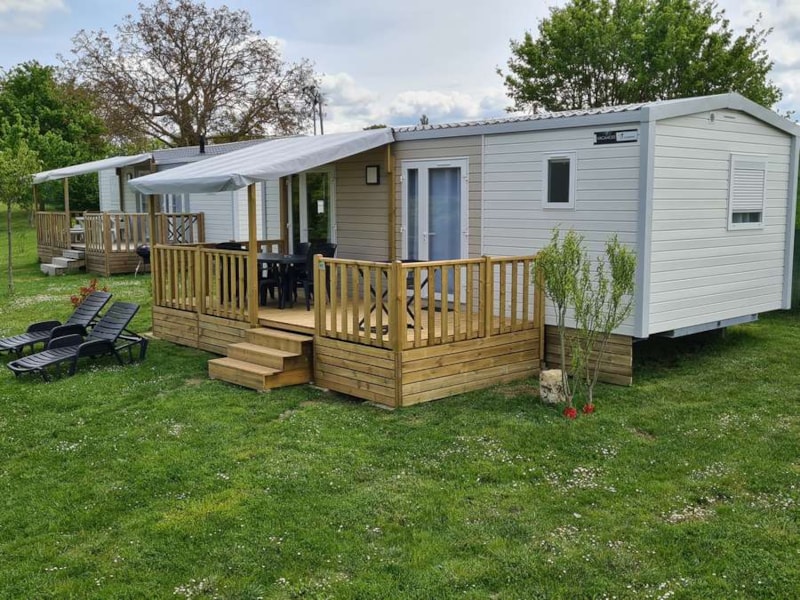 Stacaravan Sirius 46m² 2 kamers - overdekt terras