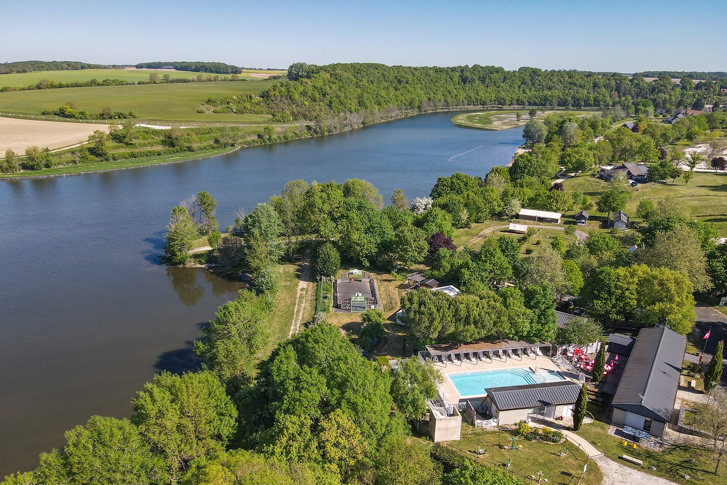 Camping Les Coteaux du Lac — Photo 2