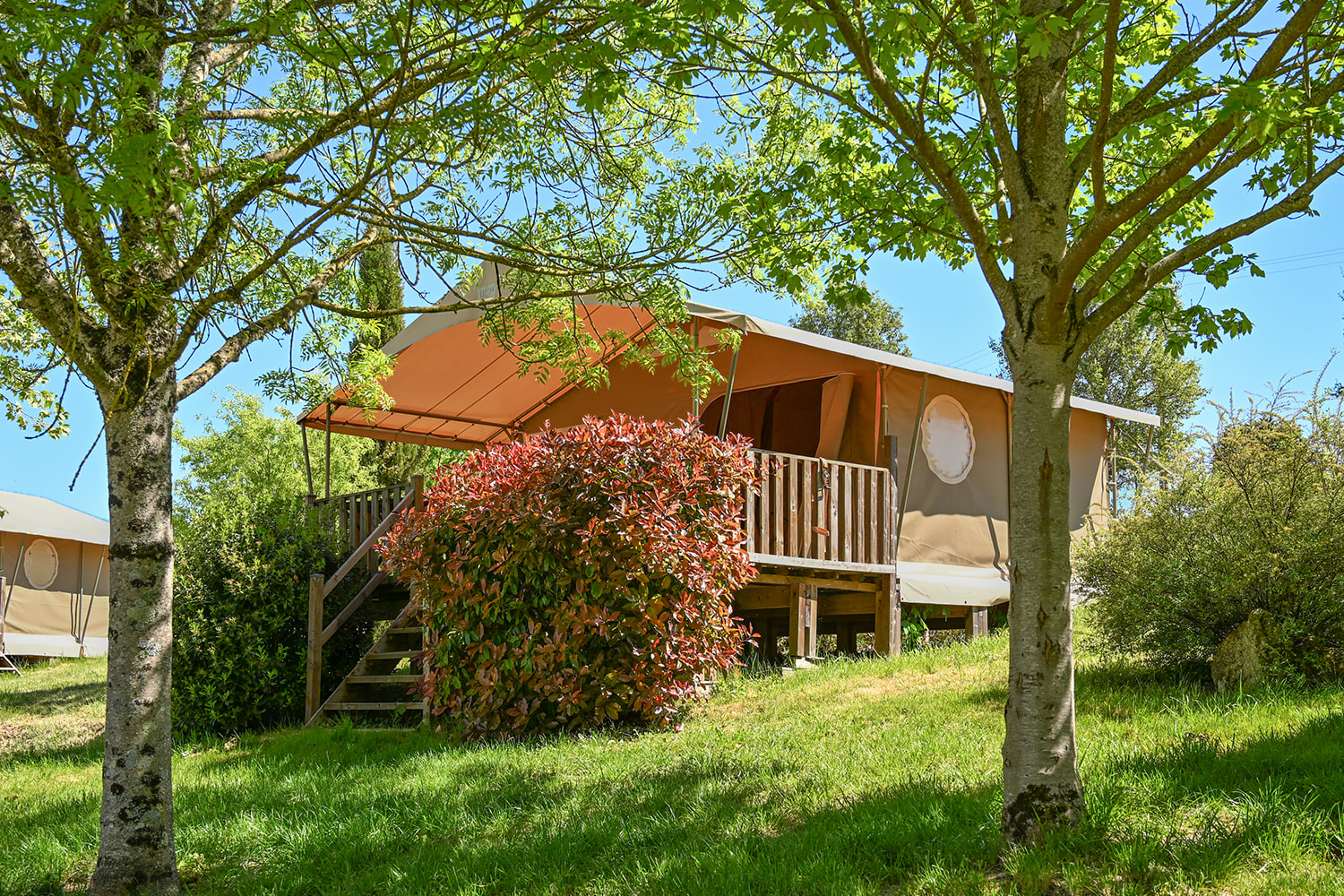 Camping Les Coteaux du Lac — Photo 9