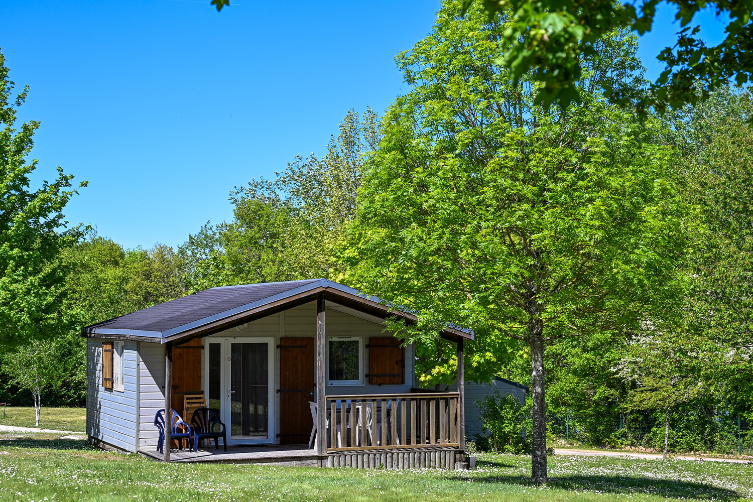 Camping Les Coteaux du Lac — Photo 6