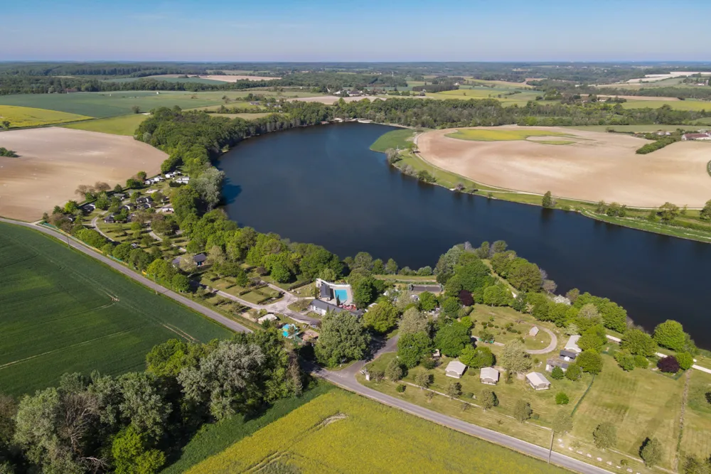 Camping Les Coteaux du Lac - image n°1 - Camping2Be
