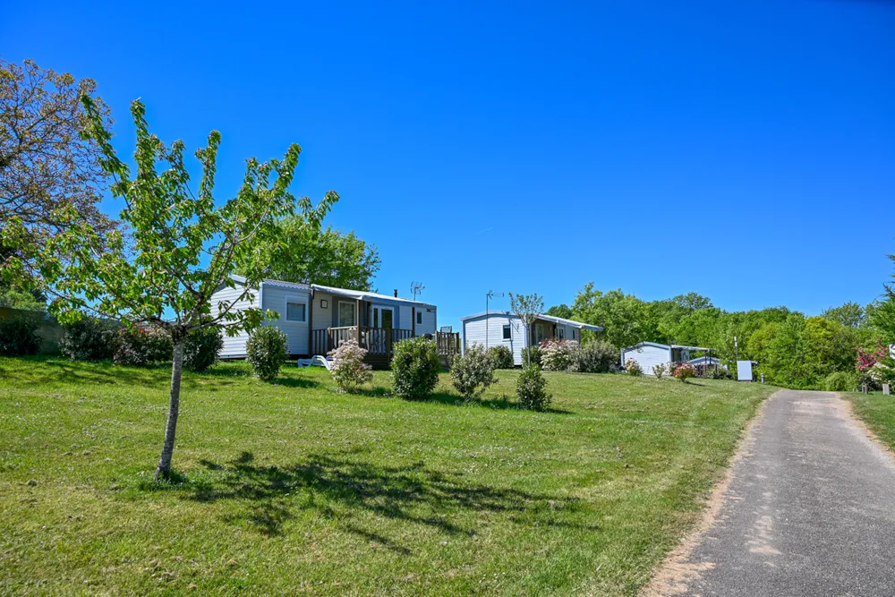 Camping Les Coteaux du Lac
