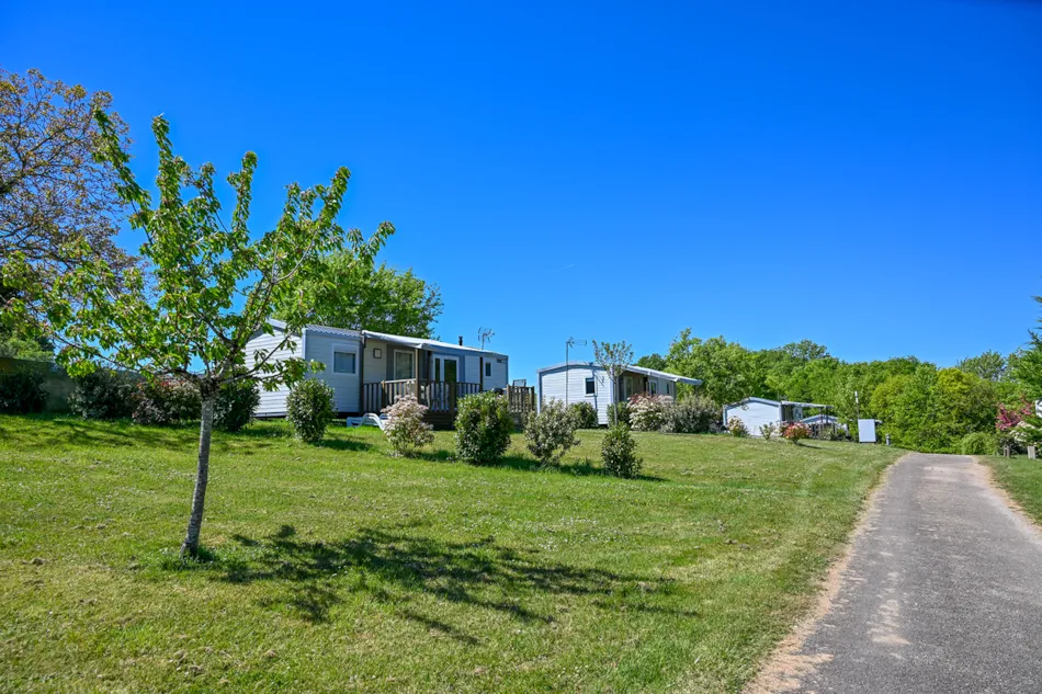 Camping Les Coteaux du Lac