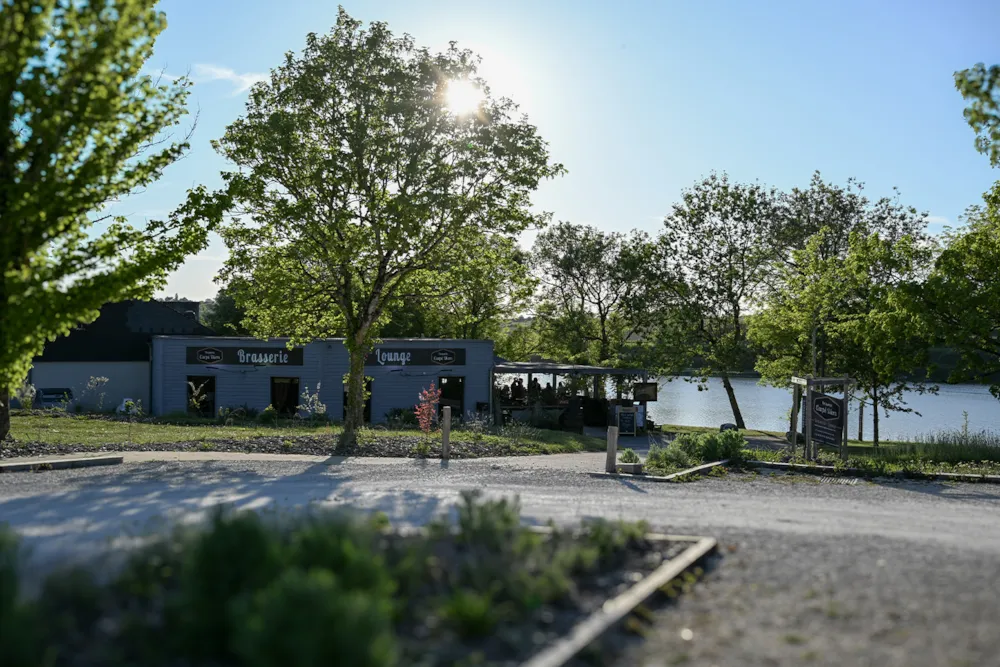 Camping Les Coteaux du Lac