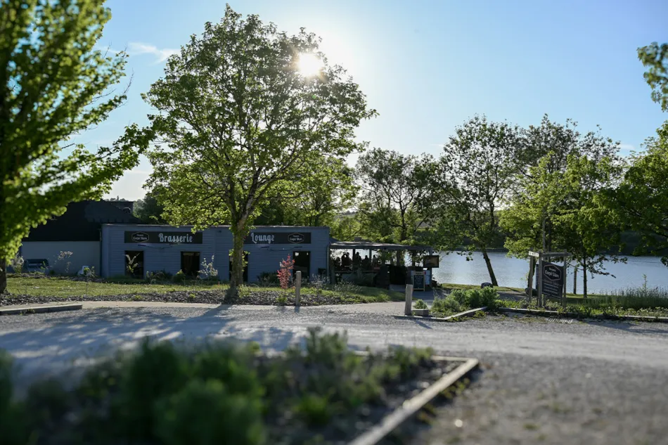 Camping Les Coteaux du Lac