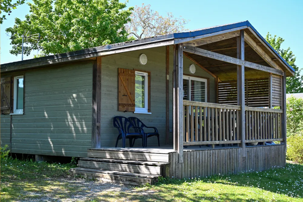 Location - Chalet 35M² (3 Chambres) Avec Terrasse Couverte - Camping Les Coteaux du Lac