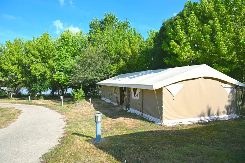 Bungalow Toilé Meublé 10 Pers. Canada Xxl 64M² (5 Chambres) Avec Terrasse Couverte