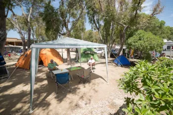 Kampeerplaats(en) - Standplaats Voor Camper / Caravan / Grote Tent - Villaggio Camping Capo Ferrato - Costa Rei