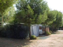 Piazzole - Piazzola : Auto + Tenda/Roulotte O Camper + Elettricità - Residence Camping Atlantide