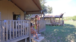 TENTE LODGE KENYA STANDARD