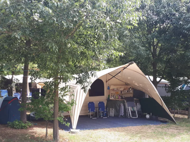 Emplacement Grande Tente