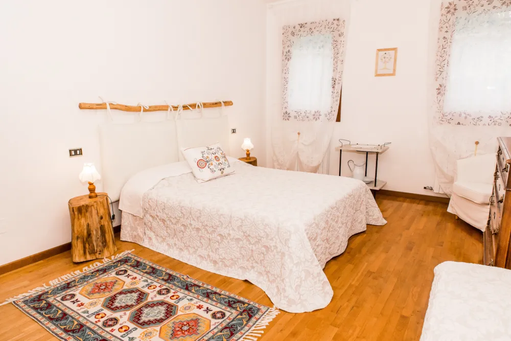 Chambre - Pernottamento In Camera Con Prima Colazione - Agriturismo Alba