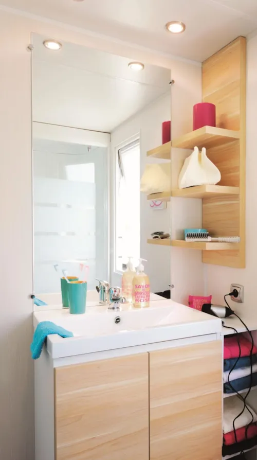Accommodation - Comfort 2-Bedroom Mobile Home - River Side - image n°5 - Domaine de la Plage